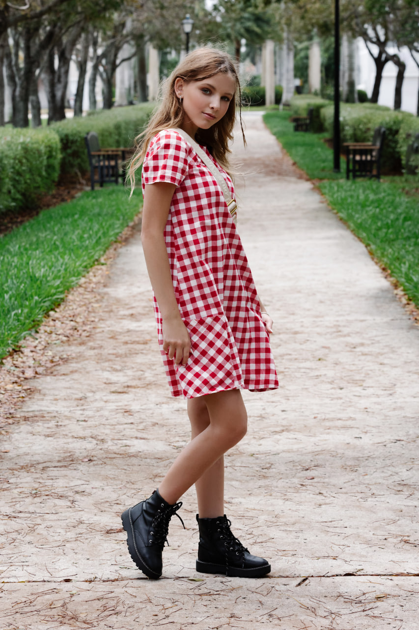 Kids / Juniors portrait photo 27 — makeup artist portfolio Miami